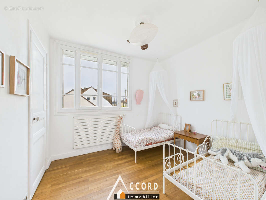 Maison à SARTROUVILLE