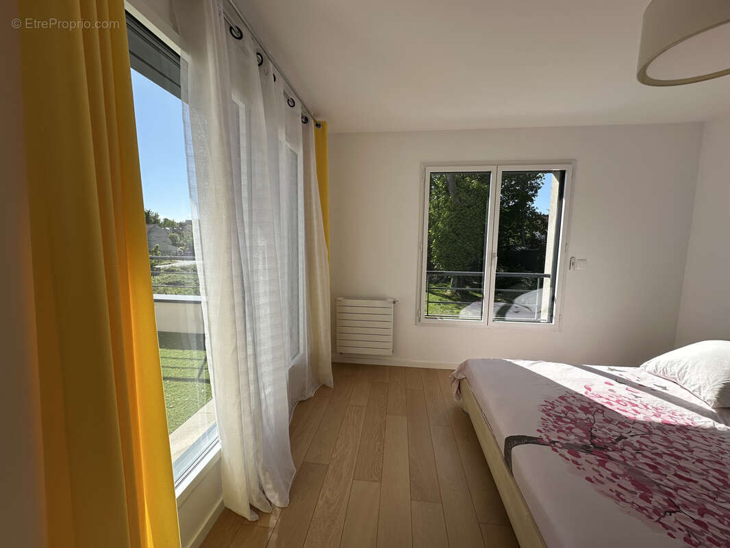 Maison à CRESPIERES