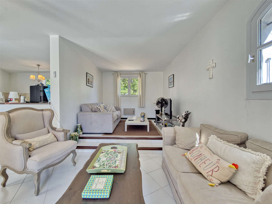 Maison à GASSIN