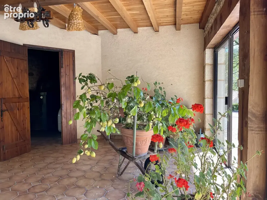 Maison familiale 5 chambres avec dépendance - photo 10