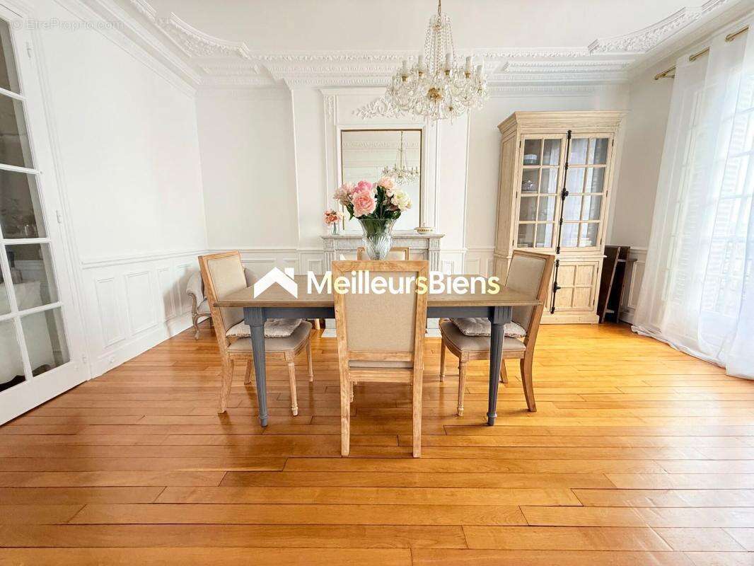 Appartement à ENGHIEN-LES-BAINS