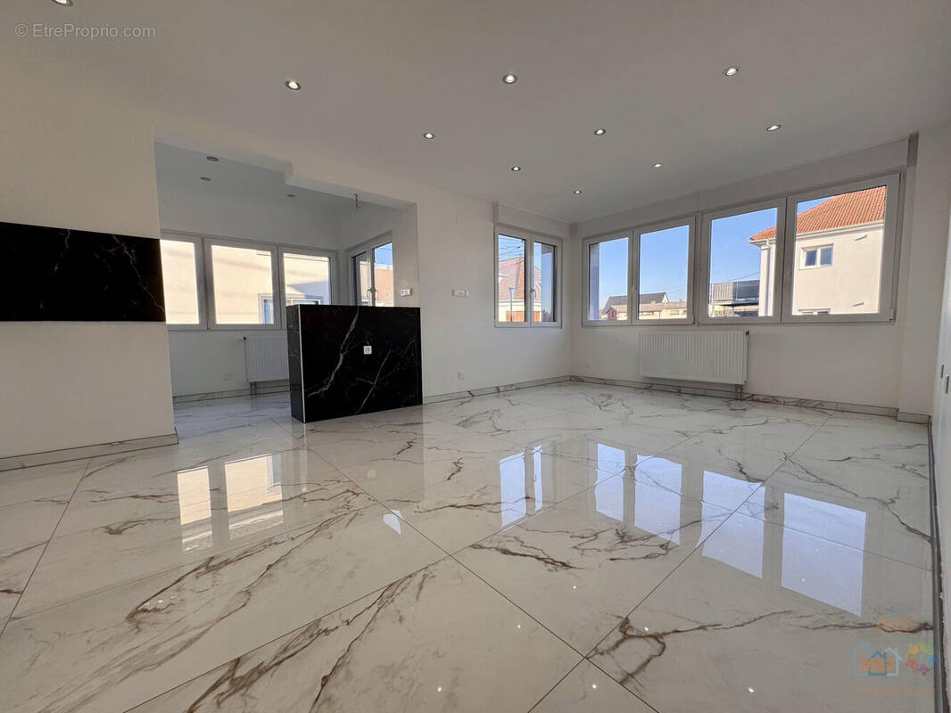 Maison à MOMMENHEIM