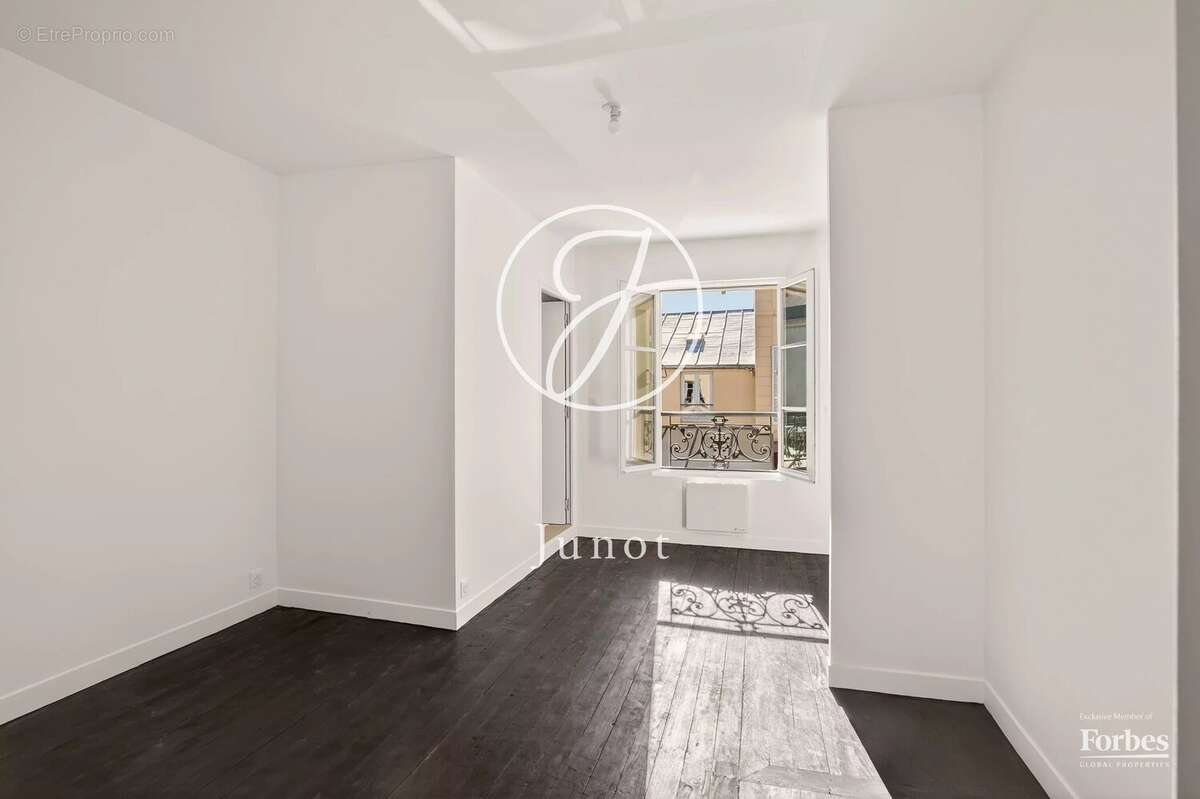 Appartement à VERSAILLES