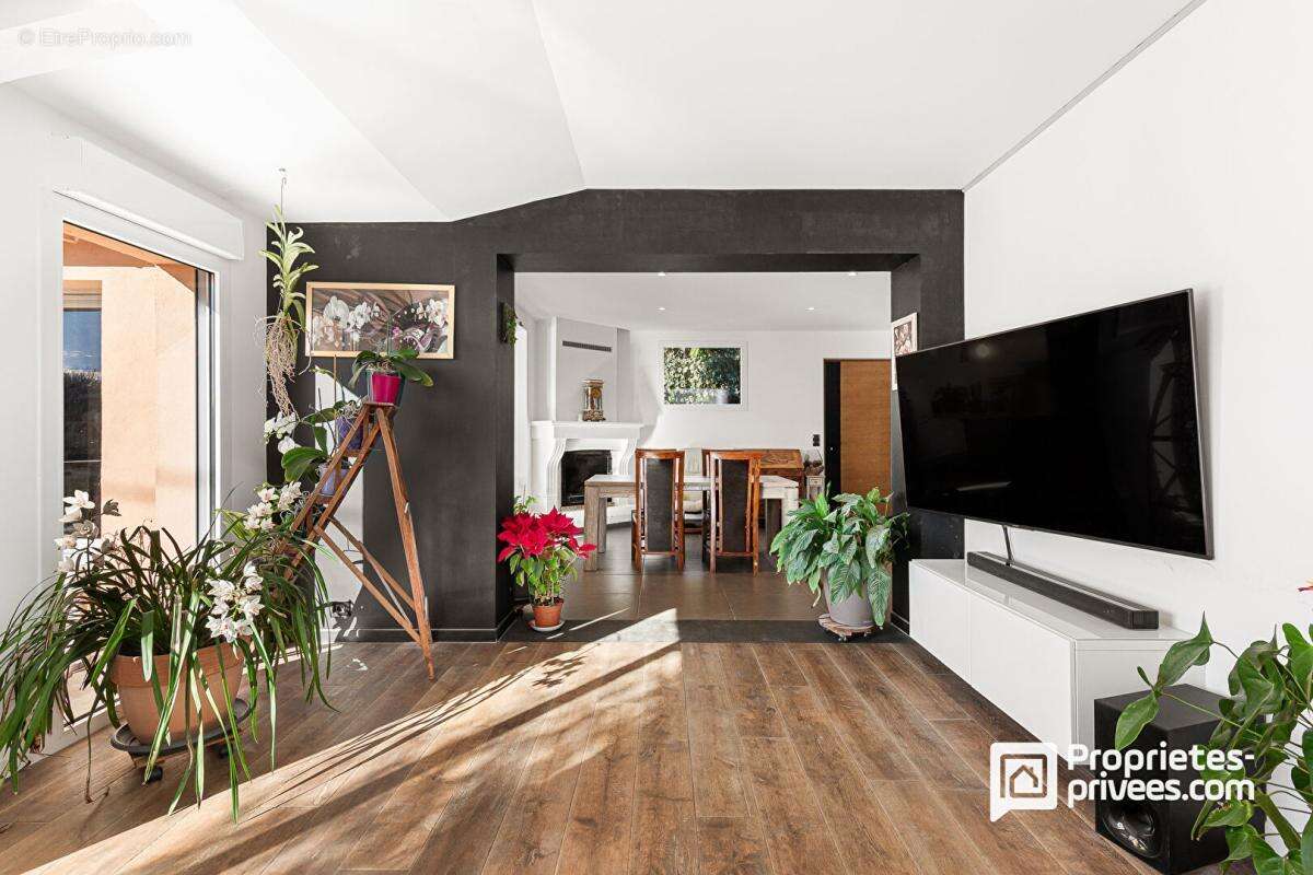 Maison à PEYMEINADE