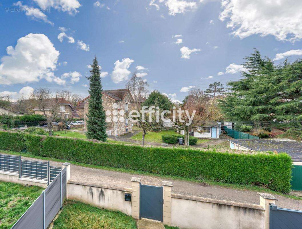 Maison à EPINAY-SUR-ORGE