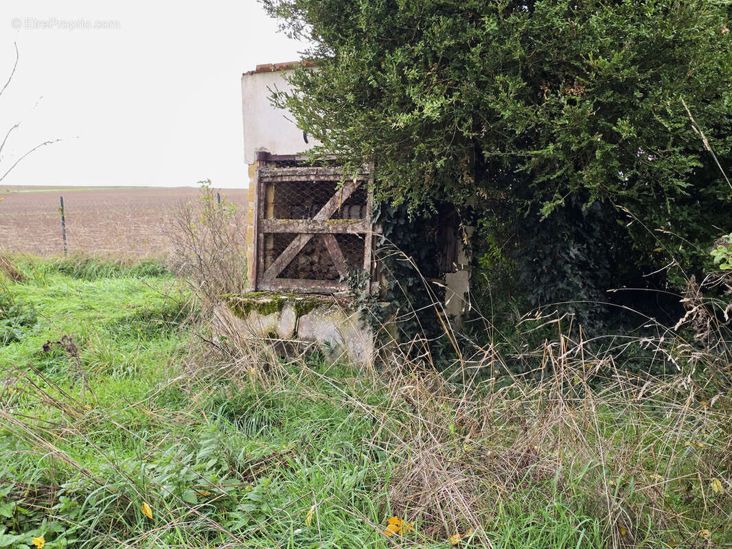 Maison à LA CHAPELLE-SAINT-LAURIAN
