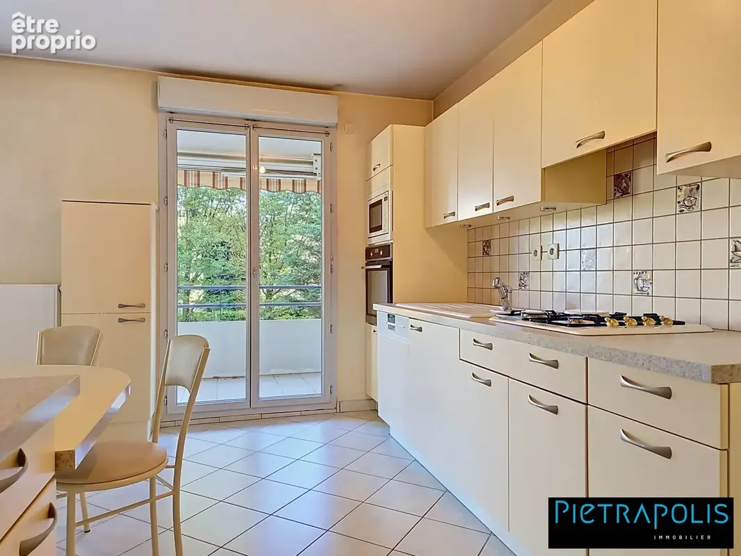 Appartement 4 pièces 105 m² à vendre à Villefranche-Sur-Saone (69400) - photo 6