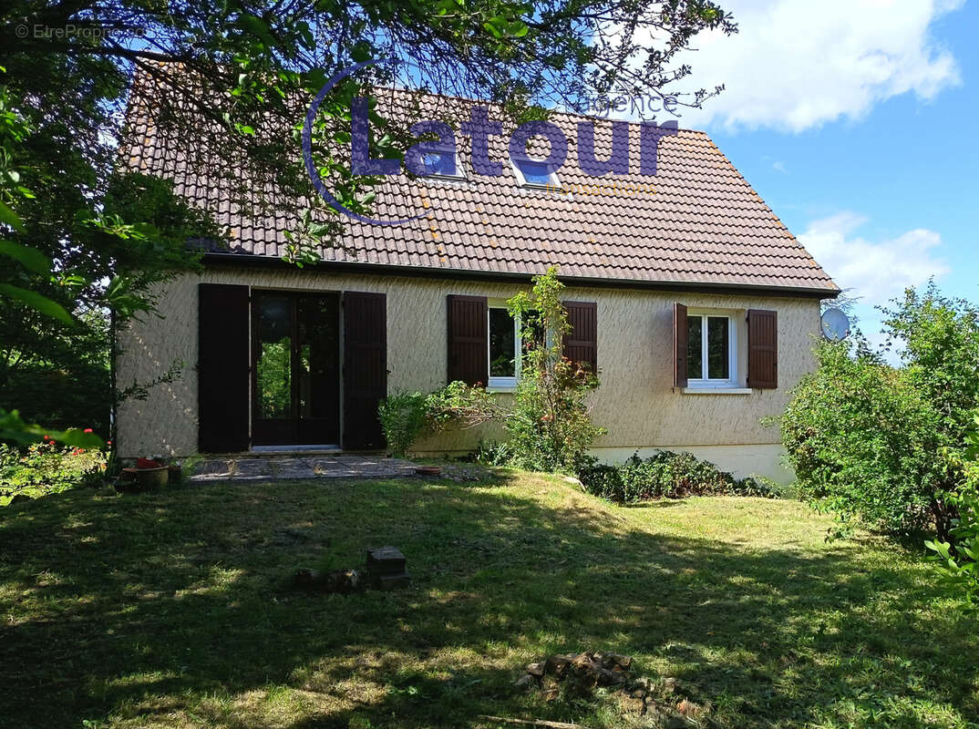 Maison à SAINT-LUBIN-DES-JONCHERETS