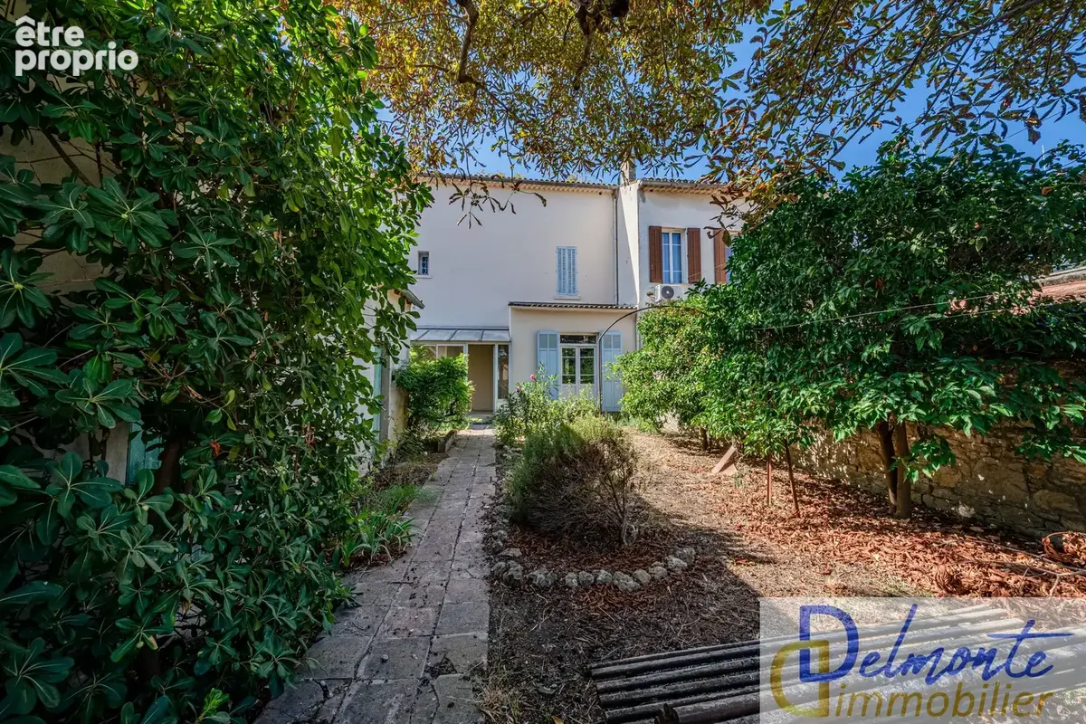 Maison de caractère 161 m2   Jardin 110 m2   Garage   Fort potentiel - photo 3