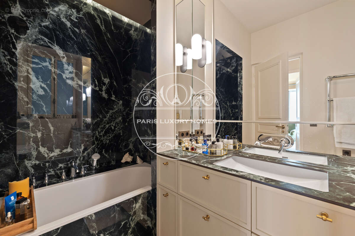 Appartement de prestige à Paris 16ème ! - photo 19