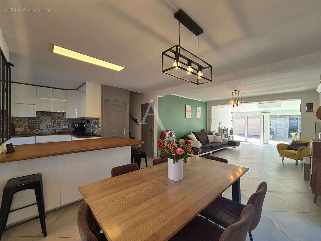 Maison à FRONTIGNAN