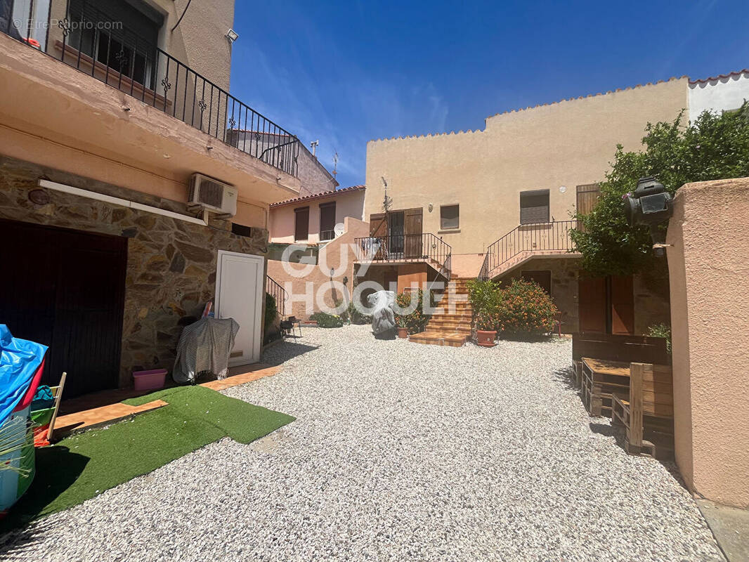 Appartement à VILLENEUVE-DE-LA-RAHO