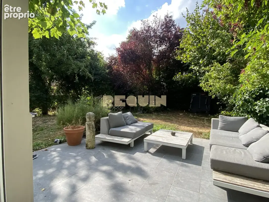 Maison 280 m² à Lille  - photo 3