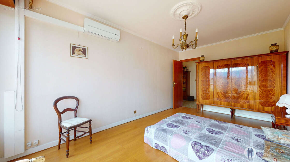 Appartement à ECHIROLLES