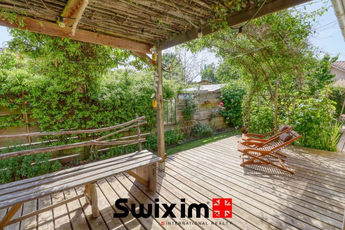 Maison à HOURTIN