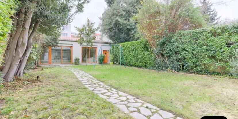 Maison à MAISONS-ALFORT