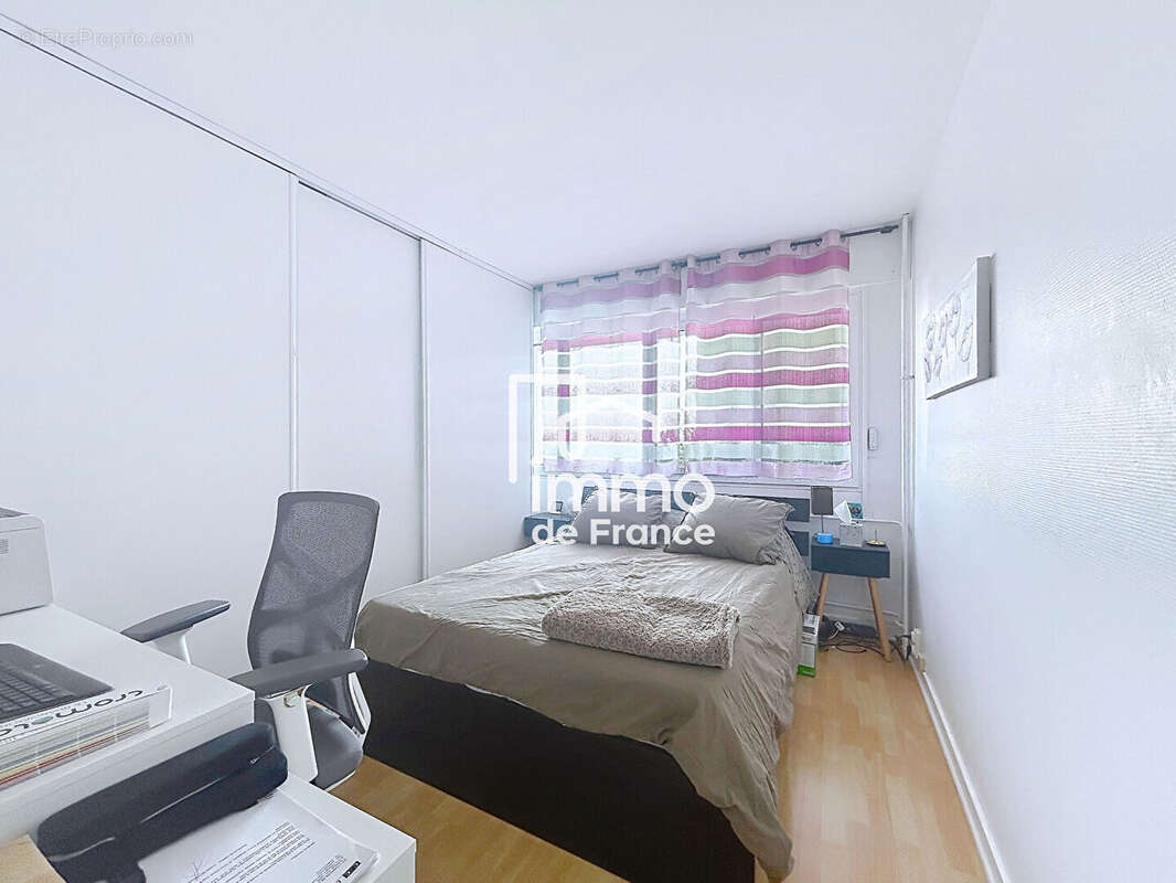 T4 de 92m² avec terrasse vue Mont-Blanc - Gex - photo 5