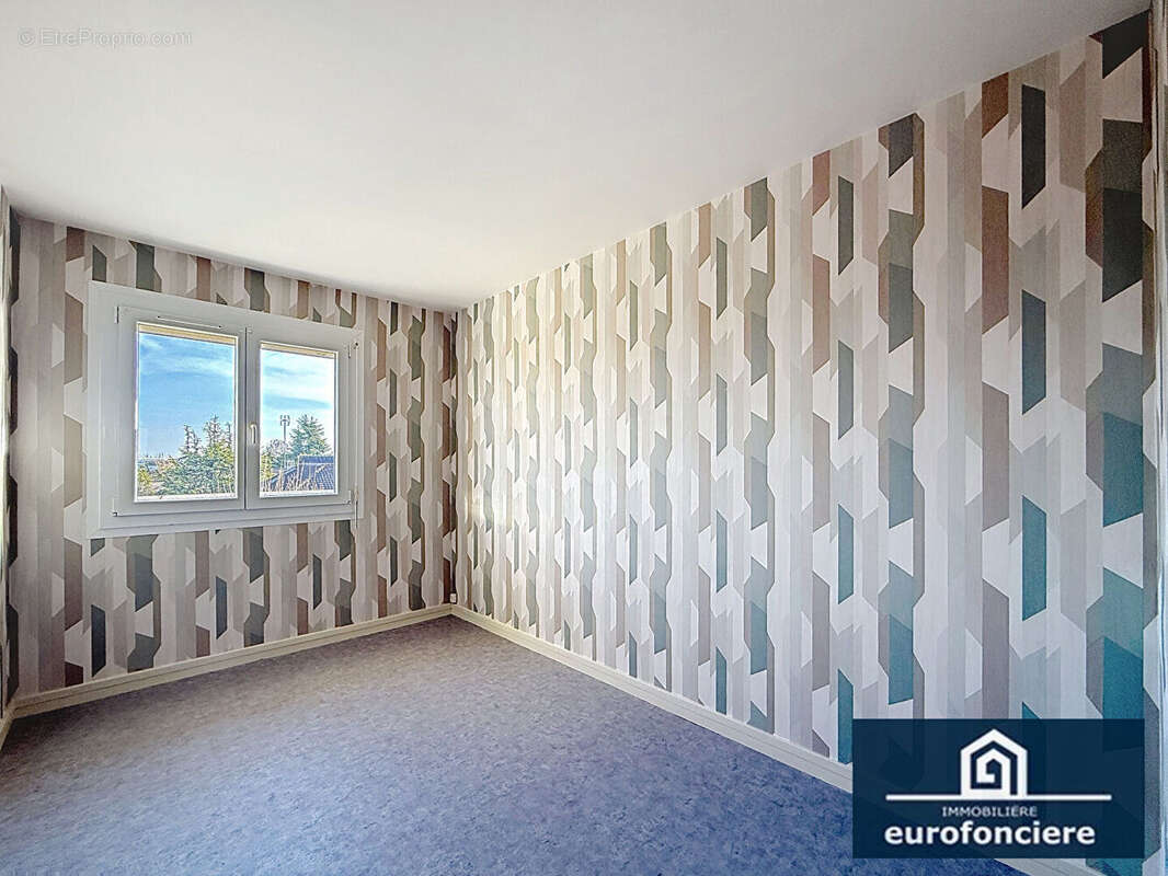 Appartement à LA CHAPELLE-SAINT-LUC