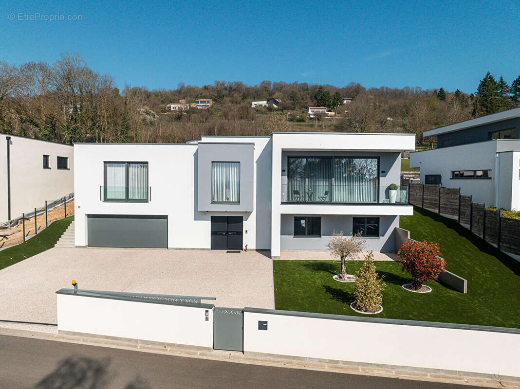 Maison à SCY-CHAZELLES