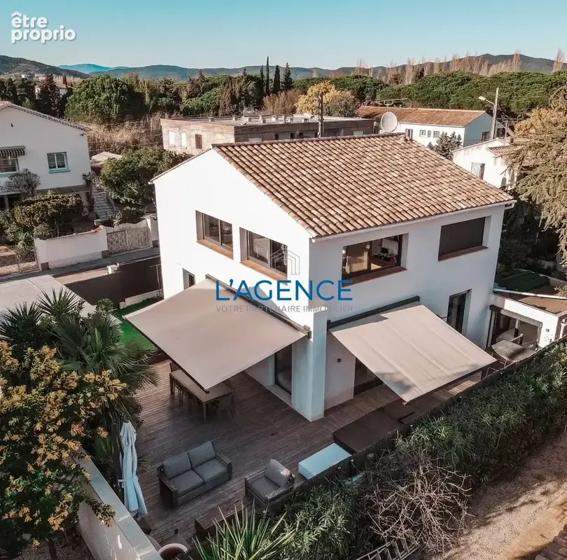 Maison à HYERES