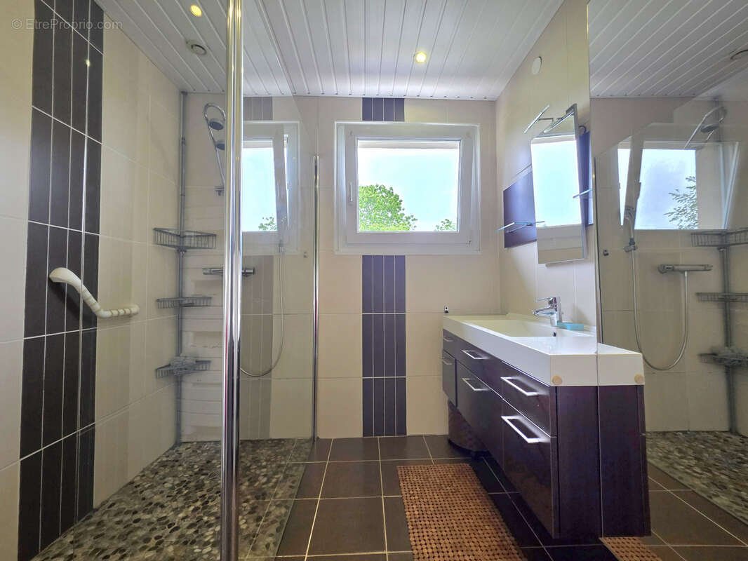 Appartement à ROYE