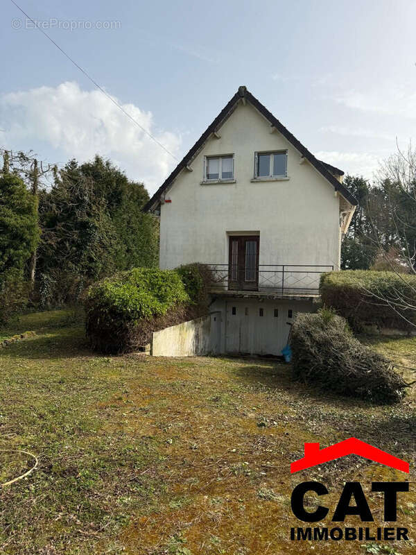 Maison à REMAUVILLE