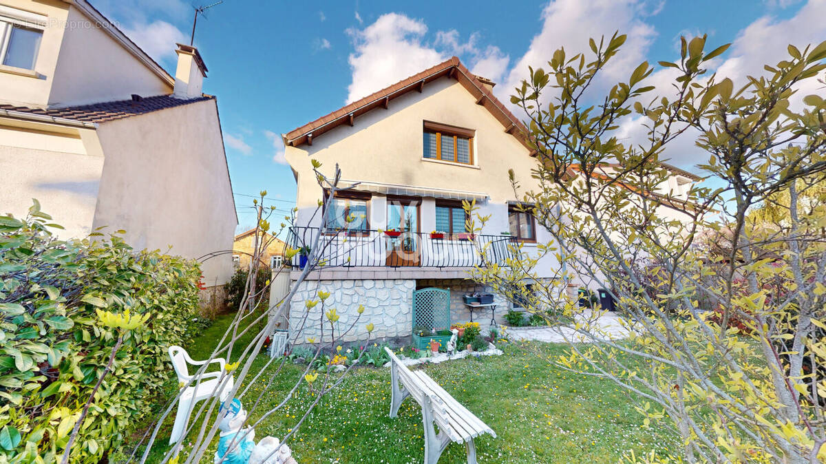 Maison à FRANCONVILLE