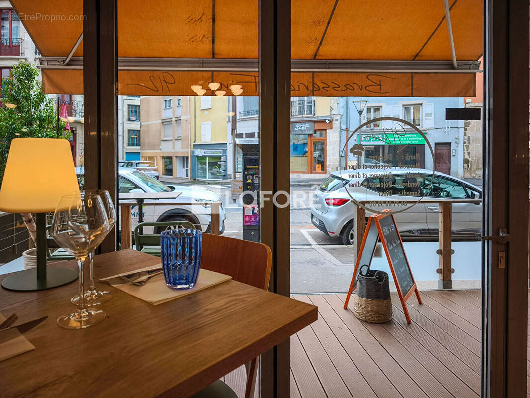 Commerce à LE PUY-EN-VELAY