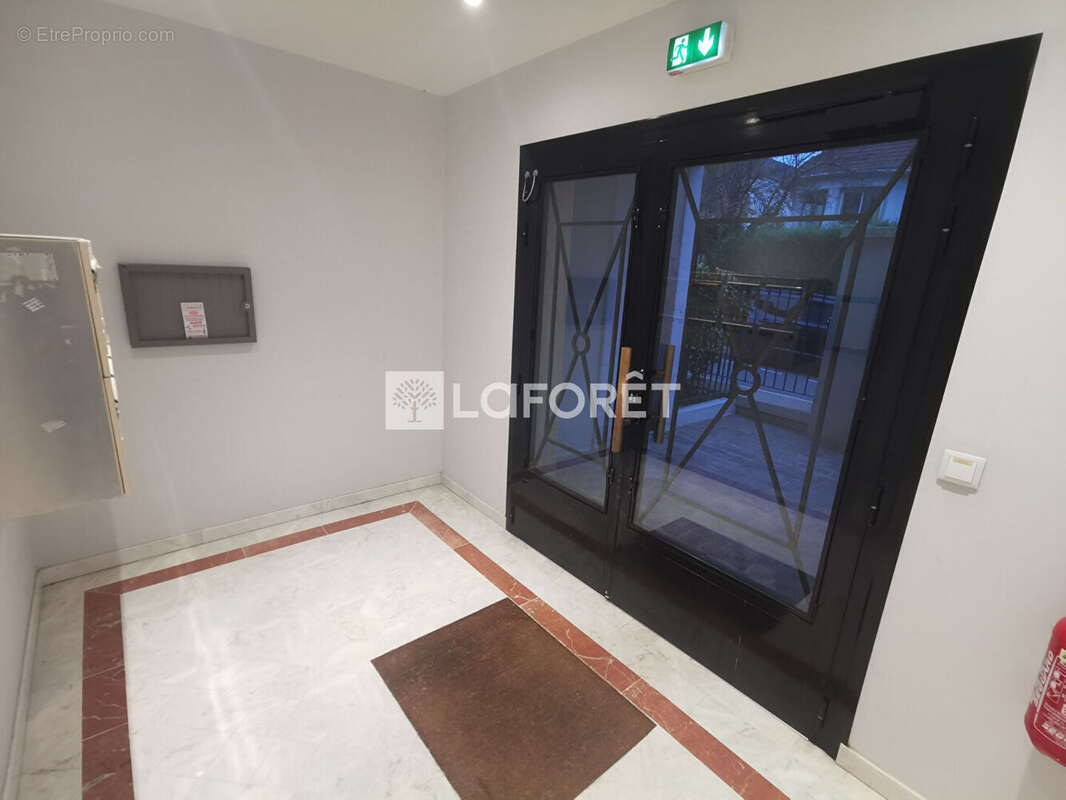 Appartement à CHENNEVIERES-SUR-MARNE