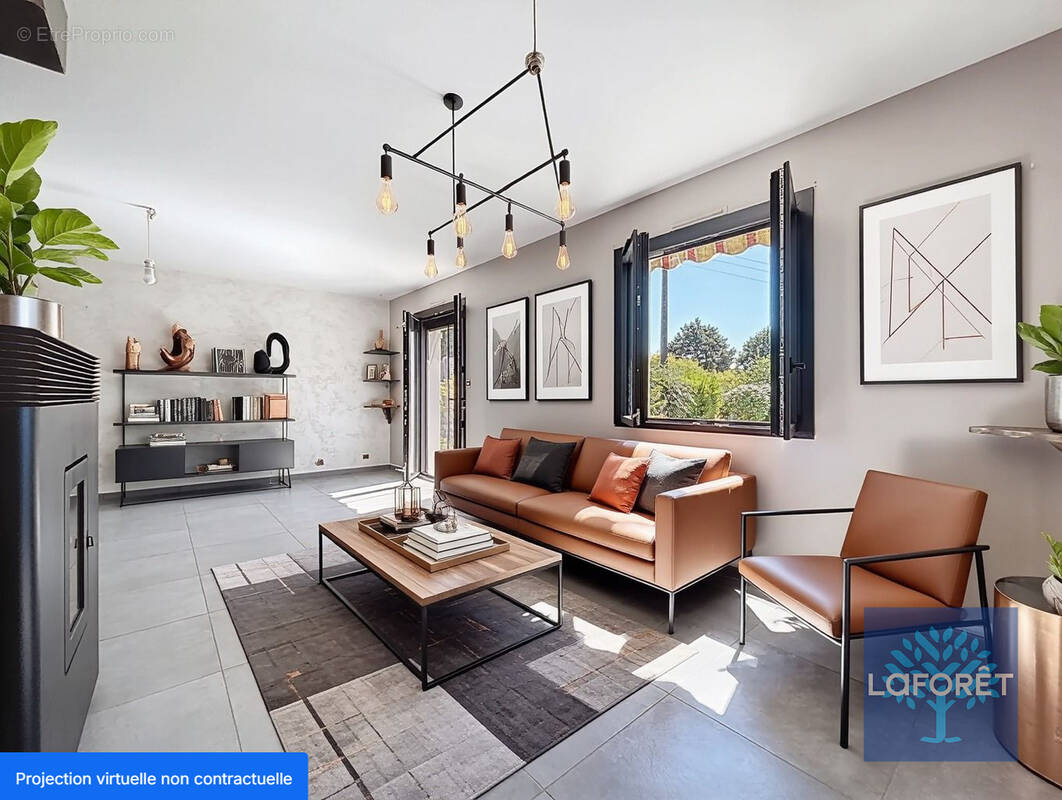 Maison à SAINT-FLORENT-DES-BOIS