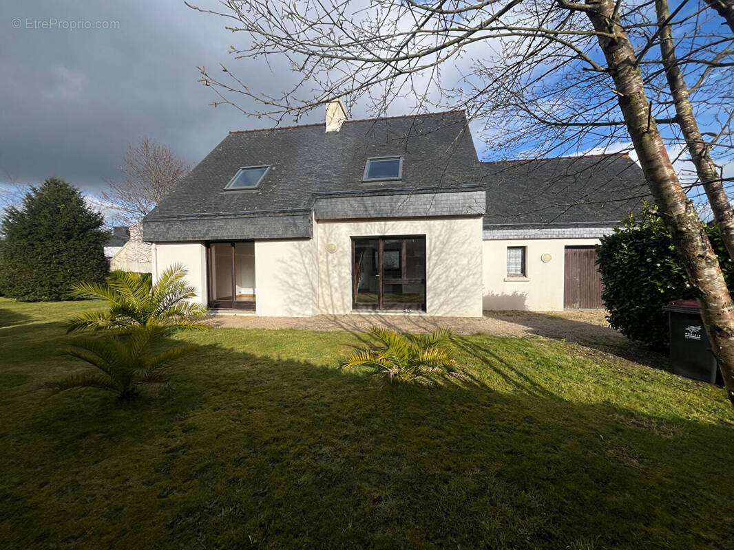 Maison à PLOUIGNEAU