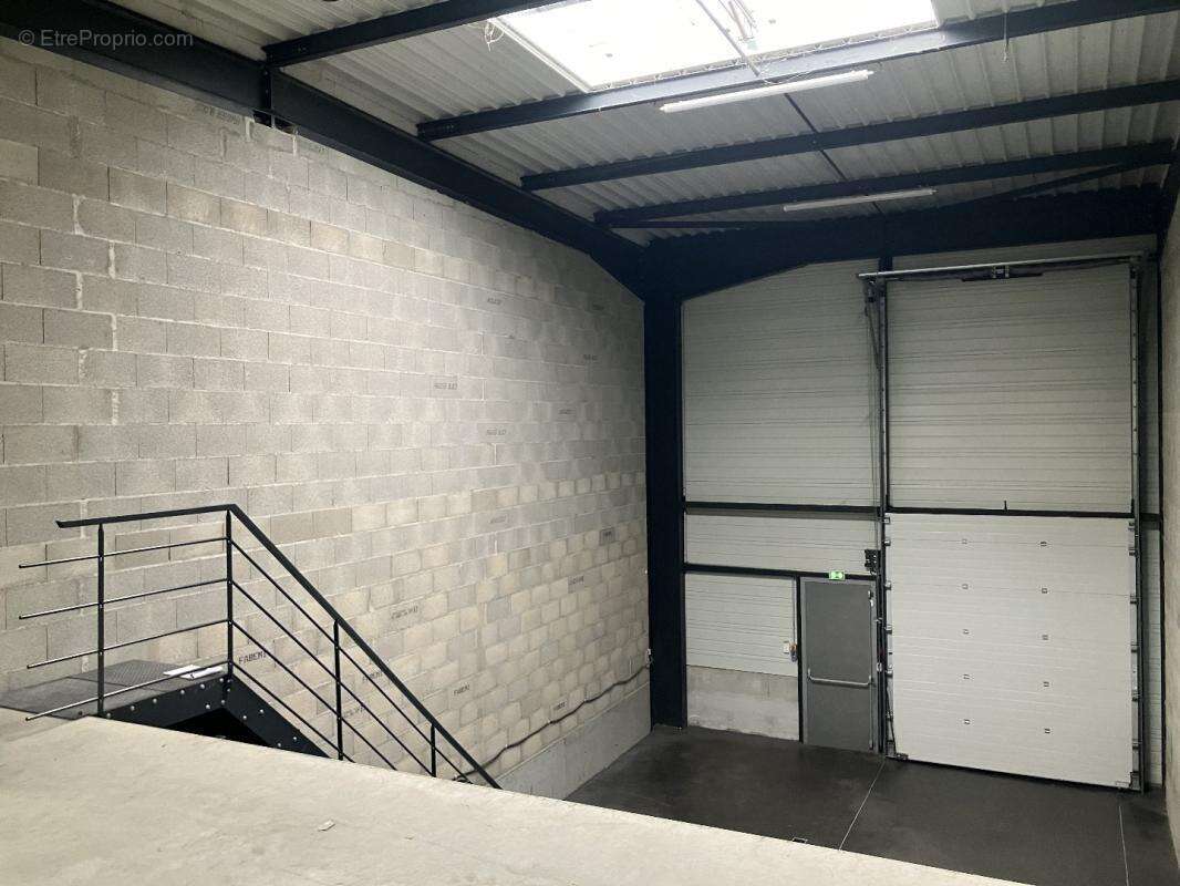 Commerce à VENISSIEUX