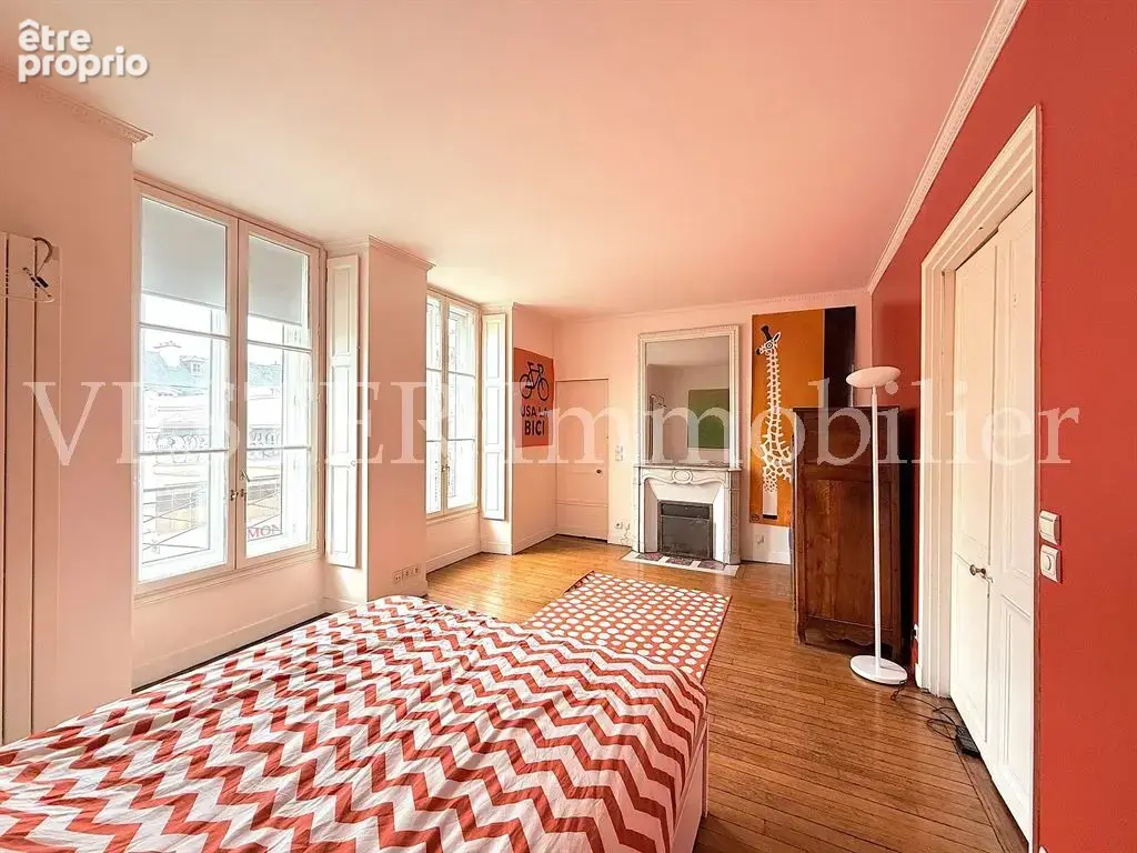 Paris centre - Très agréable appartement. Profession libérale, bureaux possibles. - photo 11