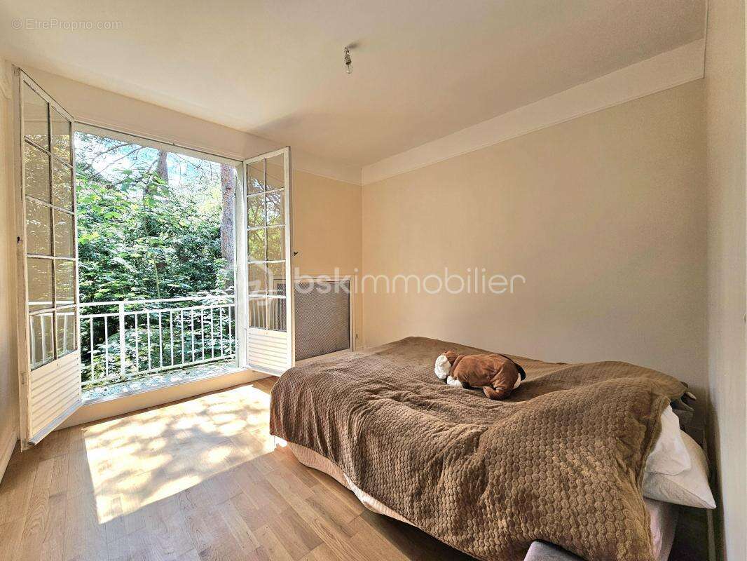 Maison à SAINT-PIERRE-LES-NEMOURS