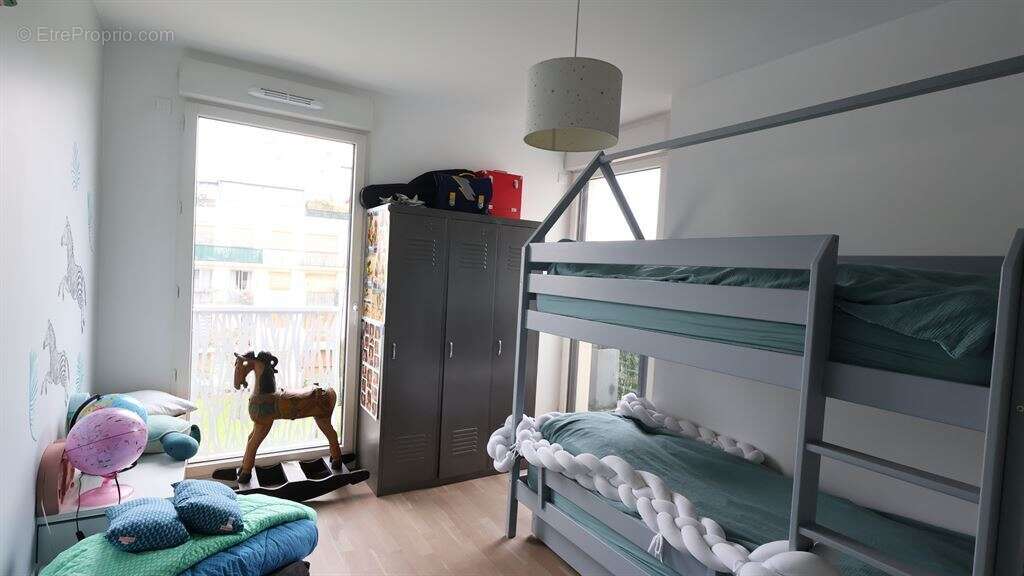 Appartement à ISSY-LES-MOULINEAUX