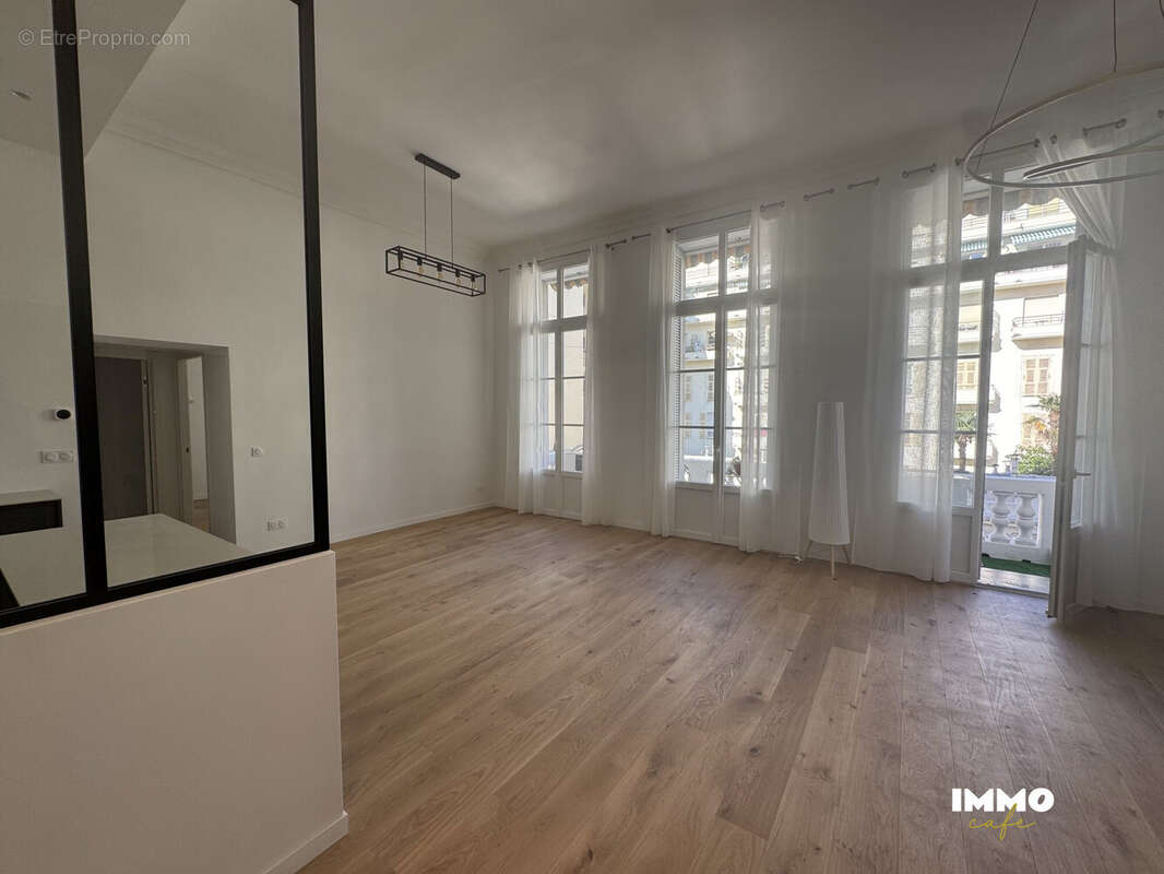 Appartement à NICE