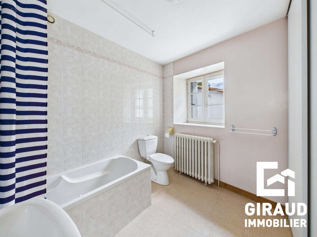 Maison à MOUILLERON-EN-PAREDS