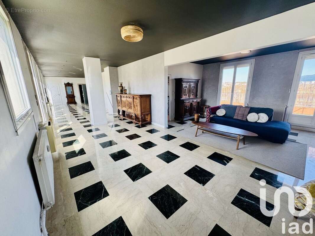 Photo 9 - Appartement à SAINT-ETIENNE