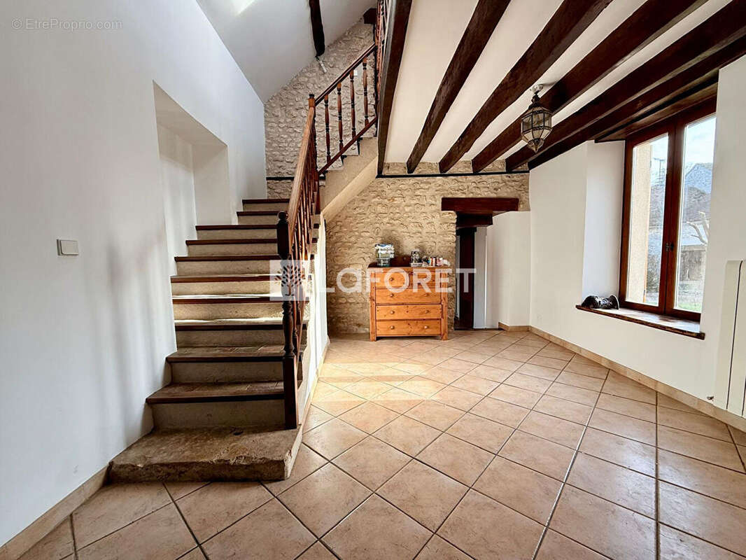 Maison à MILLY-LA-FORET