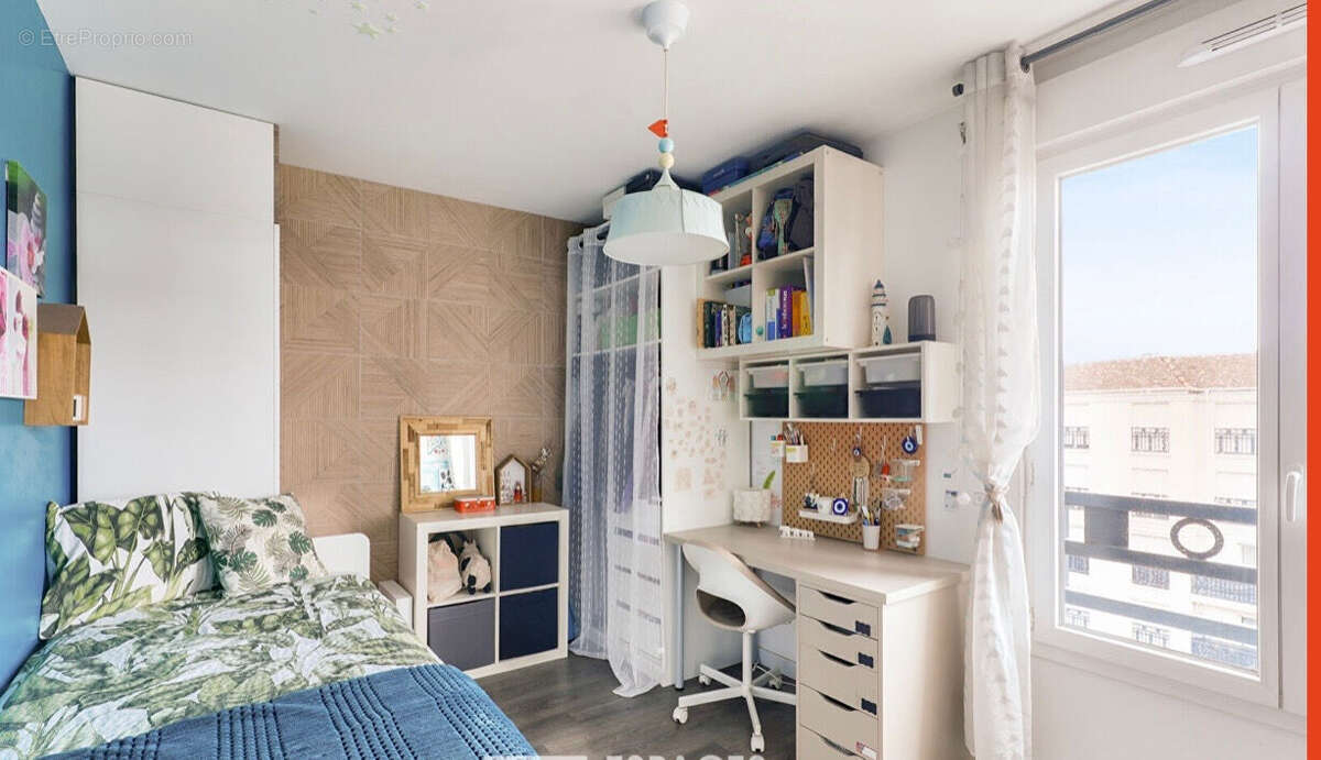 Appartement à LE BLANC-MESNIL