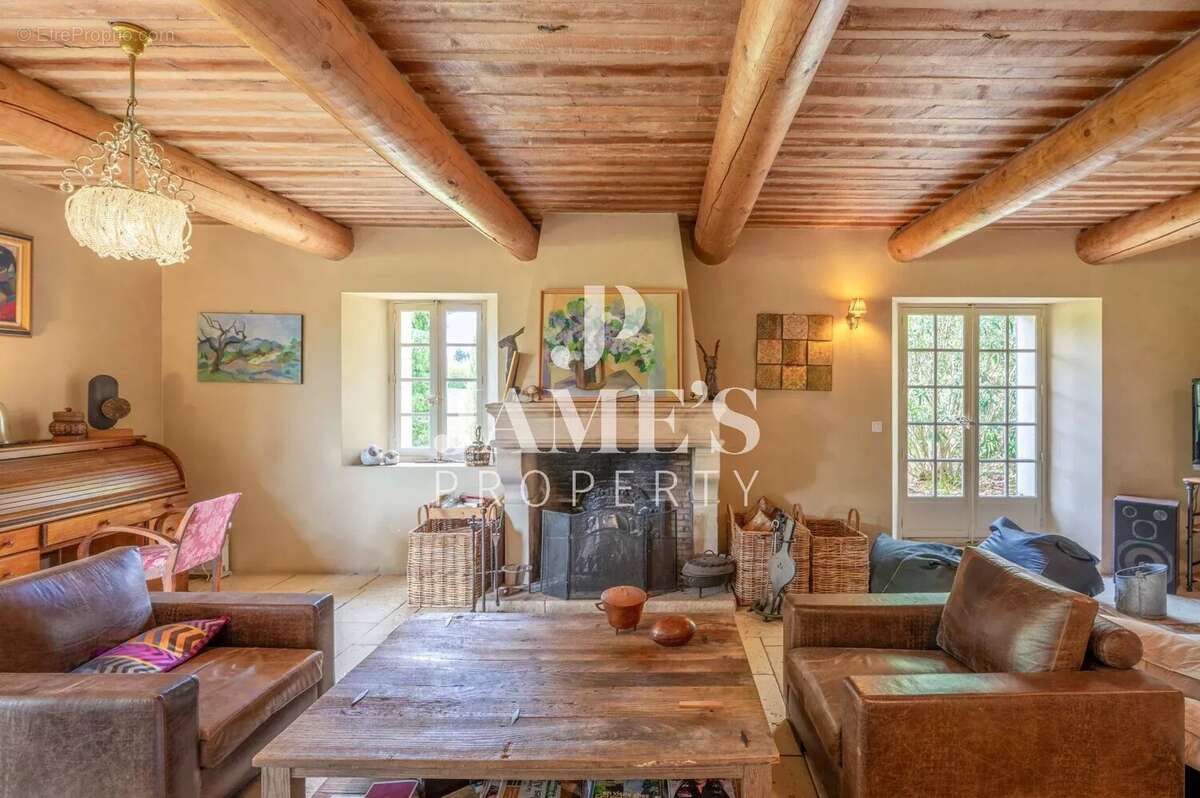Maison à PLAN-D'ORGON