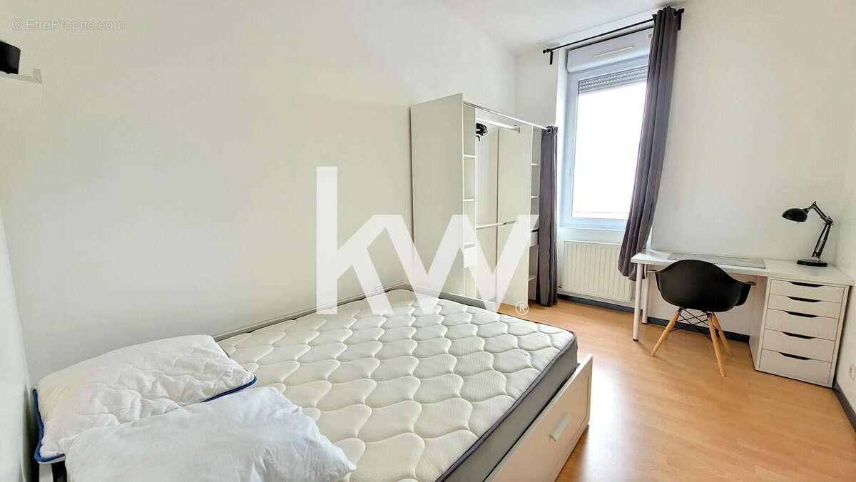 Appartement 95 m² à Saint-Etienne  - photo 7