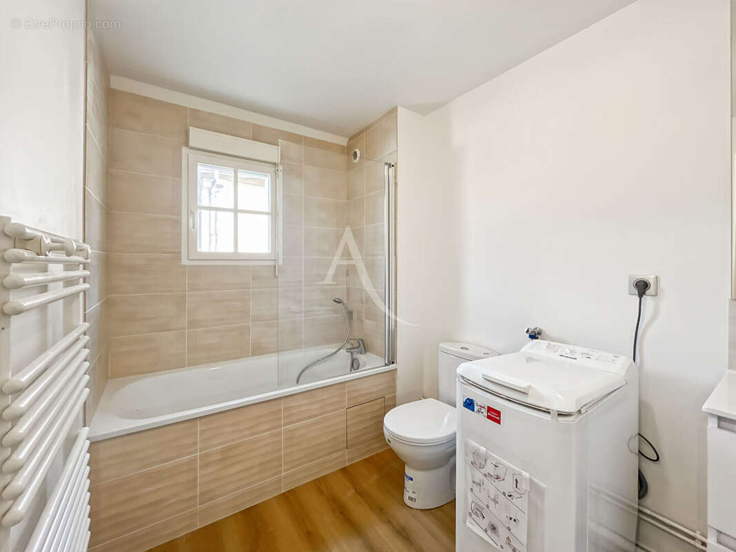 Maison à MOISSY-CRAMAYEL