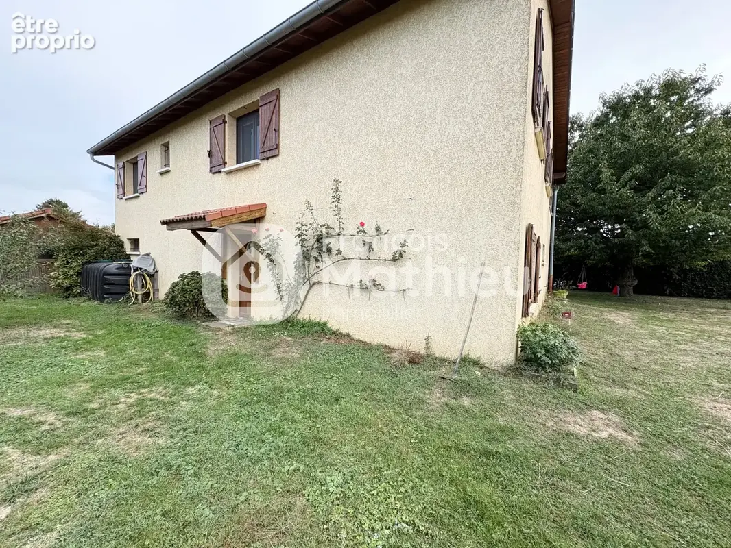 Rancé : maison beaujolaise 122m2 hab - 4 chambres + sous-sol - 855m2 de terrain - photo 3