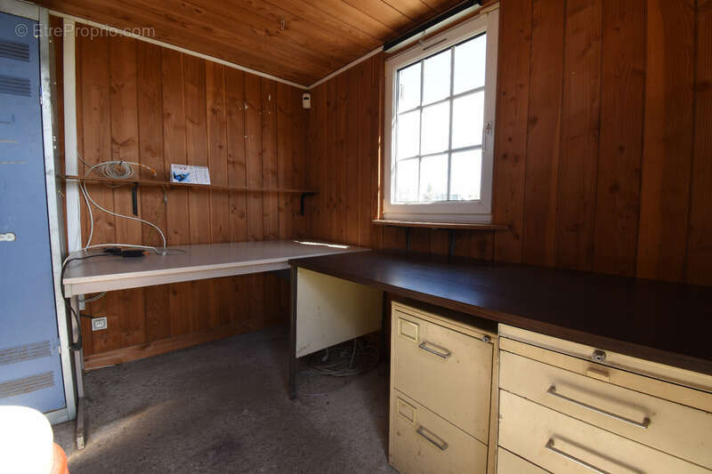 Commerce à LA FERTE-MACE