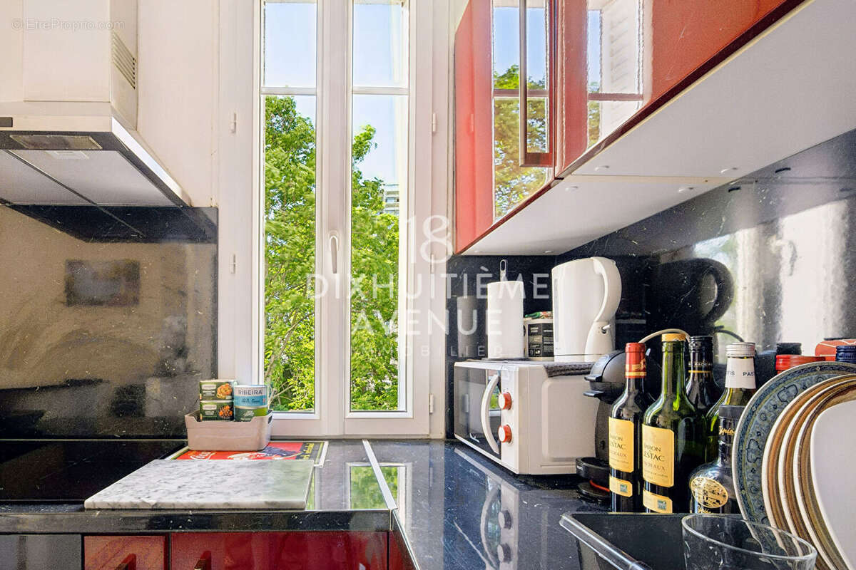Appartement à PARIS-18E