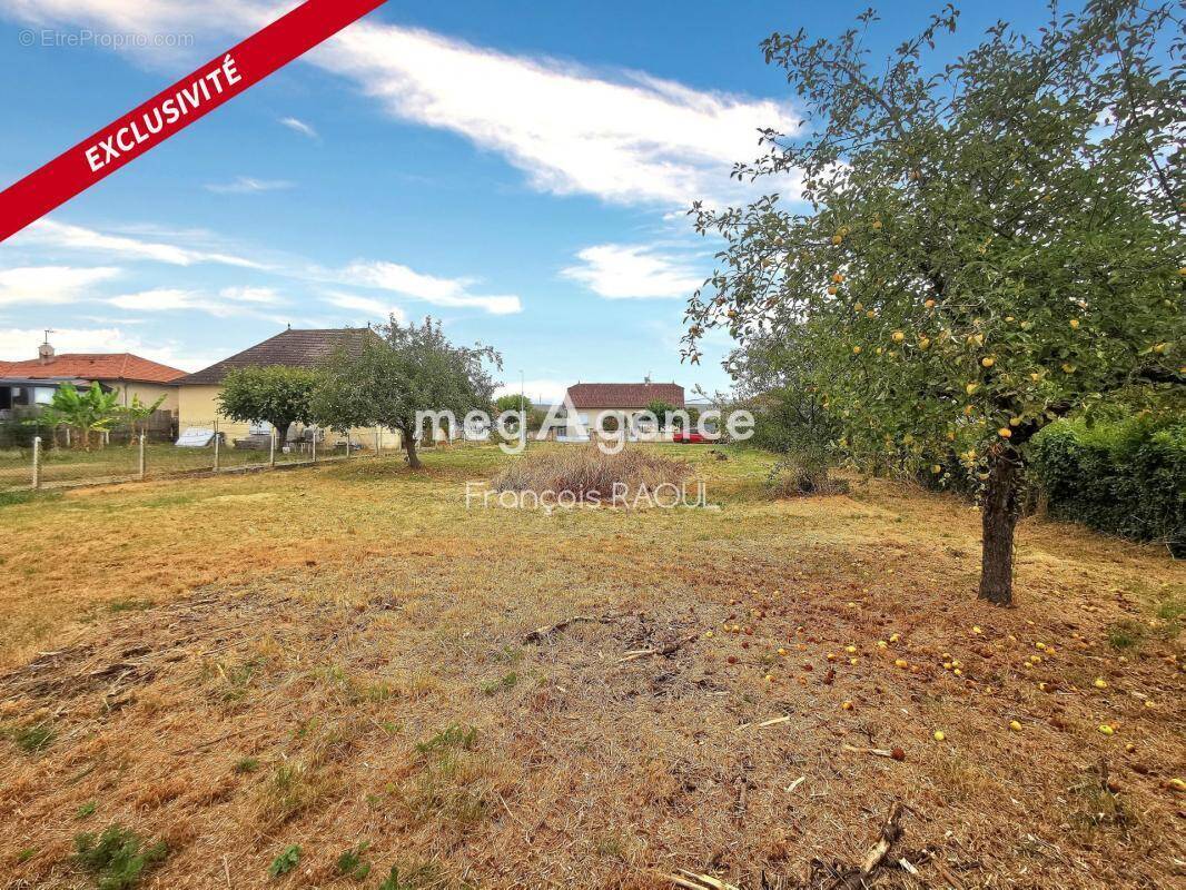 Terrain à BIARS-SUR-CERE