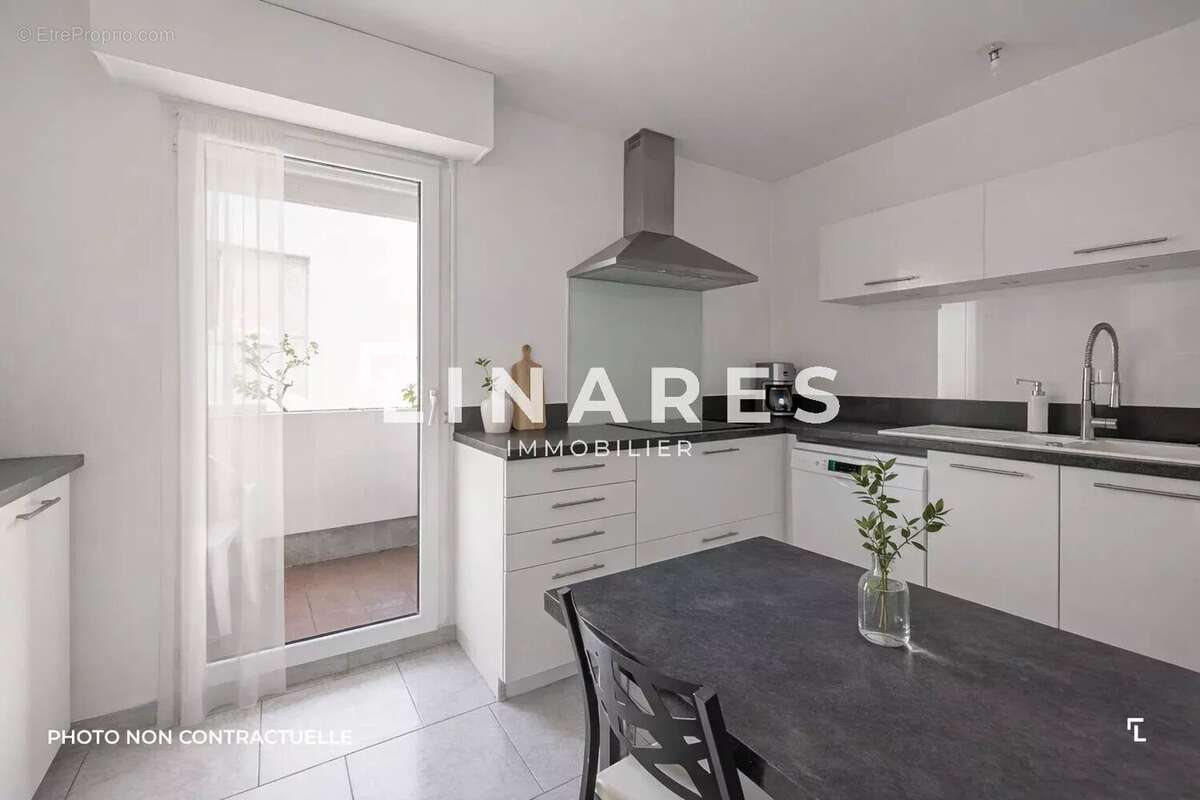 Appartement à MARSEILLE-9E