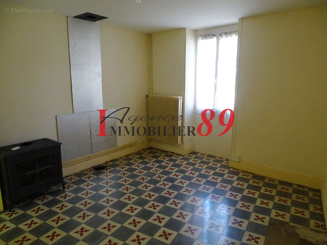 Maison à SENNEVOY-LE-BAS