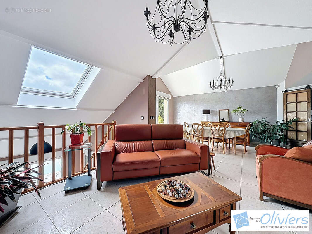 Maison à SAINT-REMY-LES-CHEVREUSE